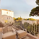 Maison Carla Rosa 칸느
