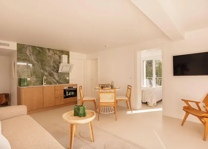 Maison Carla Rosa 3* Cannes