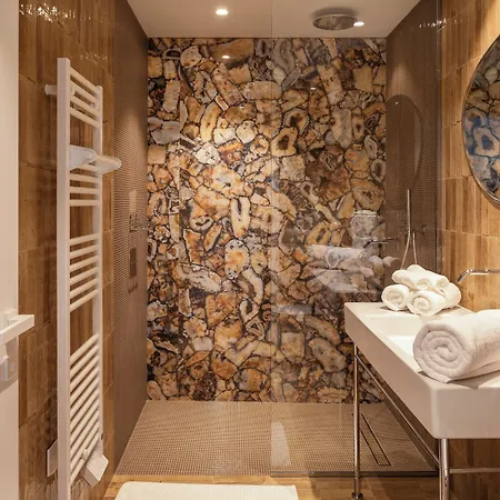 Maison Carla Rosa 3* 칸느